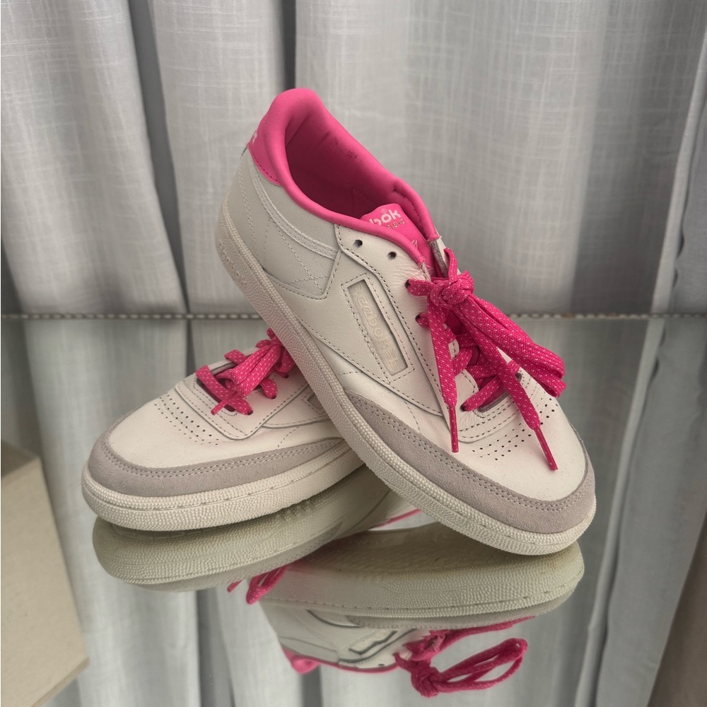 Reebok pink club c 85 shoes (Size 7 - Worn once)